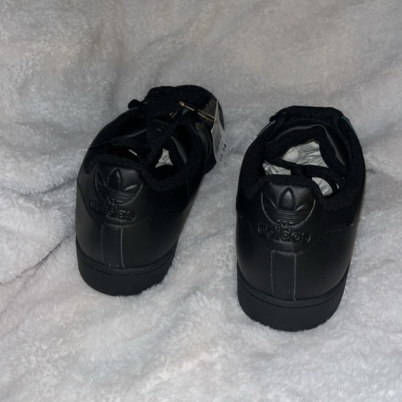 BRAND NEW- Men’s Adidas Superstar II - Size 13 - Picture 2 of 3